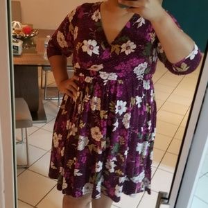 TORRID URGUNDY FLORAL PRINT WOVEN FAUX WRAP DRESS
